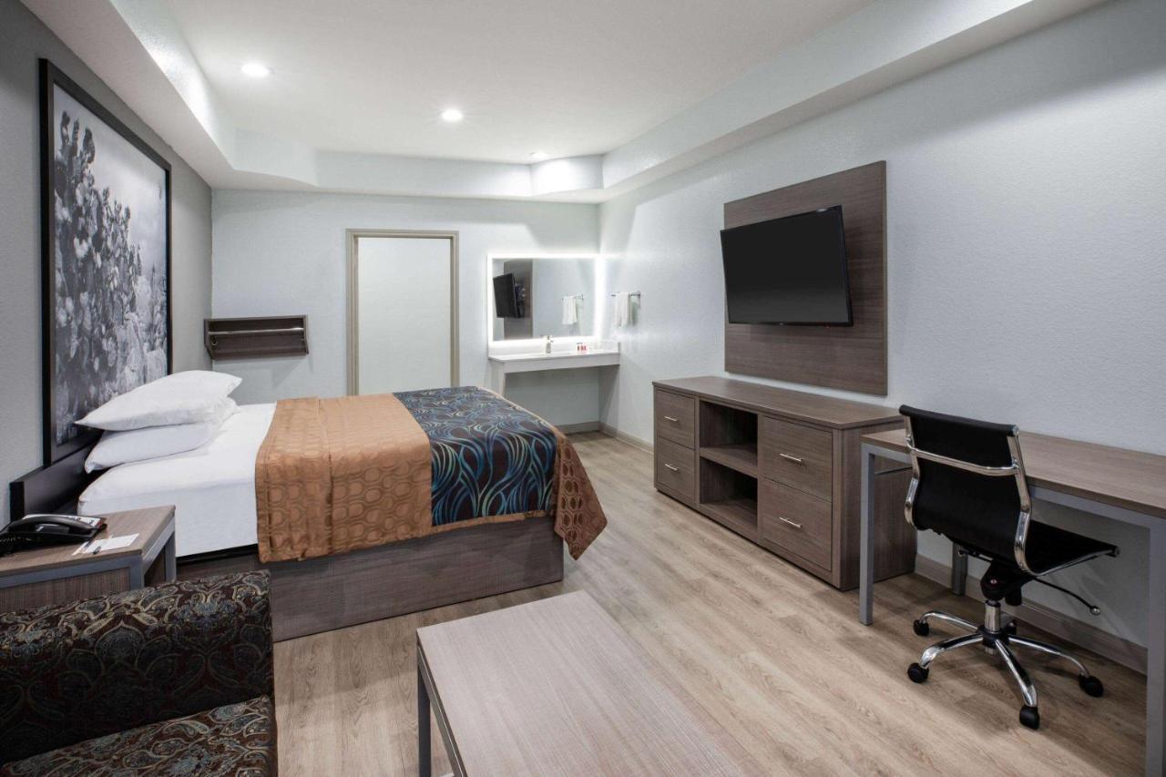 Super 8 By Wyndham Humble Houston Fallcreek Exterior foto